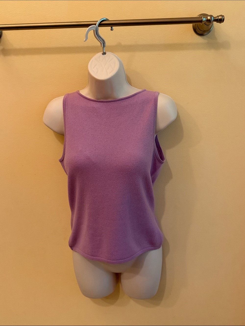 Sleeveless 100% Cashmere Lavender Knit Tank Top - Women's Purple Top S